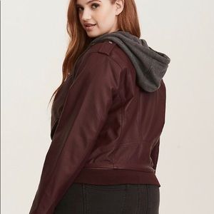 Cropped faux leather moto